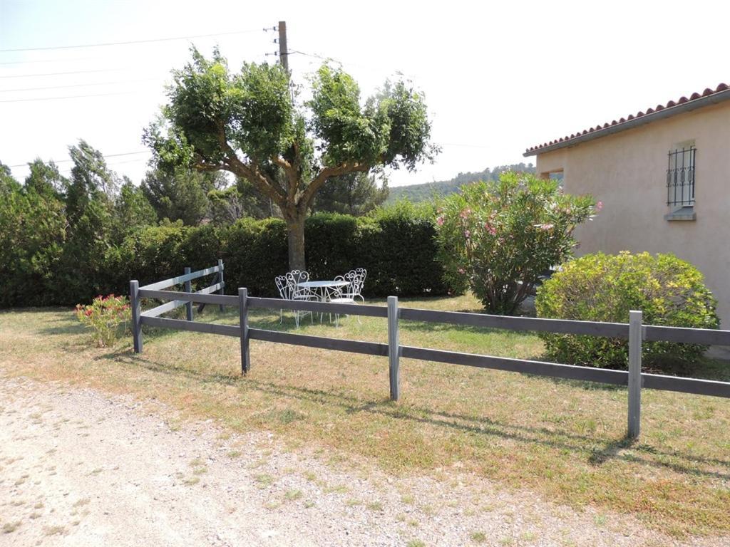 Le Gite De La Bade Villegailhenc Exterior foto
